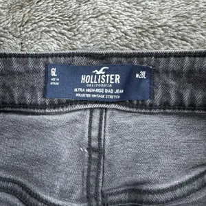 Hollister Ultra High Rise Dad Jean Women's 6L thumbnail 5