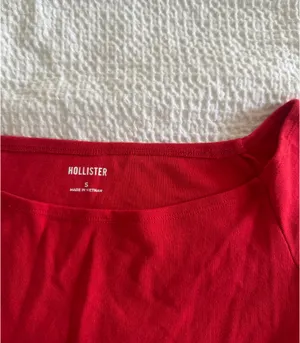 Hollister Cropped T-Shirt thumbnail 3