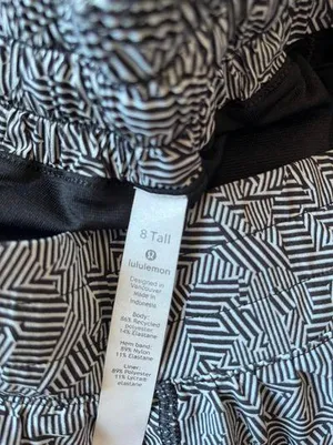 Lululemon Shorts thumbnail 3