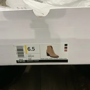Sonoma Tan Ankle Boots Size 6.5 thumbnail 9