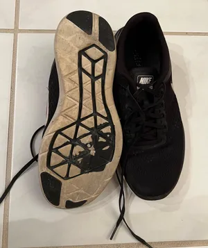 Nike Black Flex Run Sneakers thumbnail 5