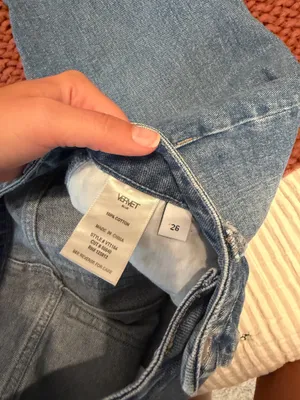 Vervet Distressed Jeans thumbnail 10