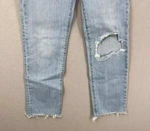Levis Jeans Womens 24 Light Blue Wedgie Straight Distressed Button Fly Raw Hem thumbnail 3