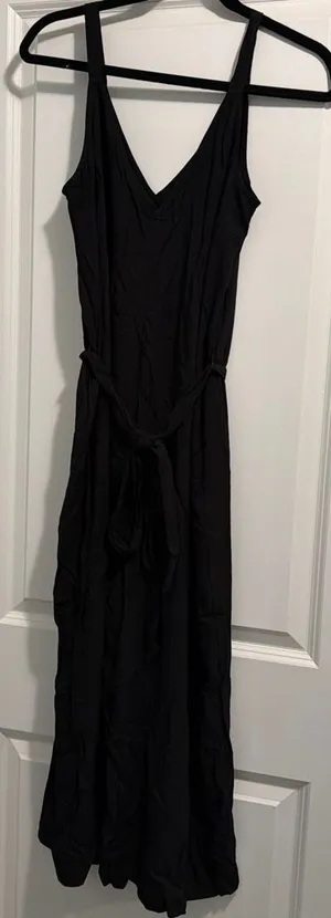 Gap black jumpsuit thumbnail 1