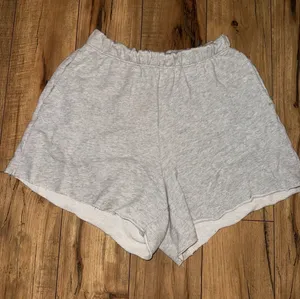 Aerie Gray sweat shorts thumbnail 1