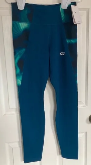 New Nike leggings thumbnail 1