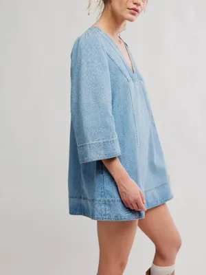 FREE PEOPLE NWT Goldie Balloon Sleeve Denim Mini Dress / Celestial Blue XS thumbnail 2