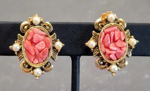 Vintage Clip On Earrings Stunning Regal Coral Tone, Gold Tone, Faux Pearl Oval thumbnail 1