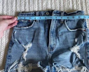 Abercrombie and Fitch high rise light wash mom shorts size 25 thumbnail 6