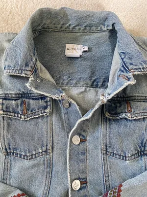 Vintage Calvin Klein Distressed Denim Jacket Embroidered Sleeves Women’s Sz M thumbnail 10