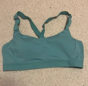Old Navy Active Sports Bra thumbnail 1