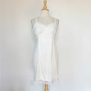 Vintage 50s 60s White Lace Slip thumbnail 2