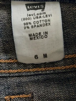 Levi's 550 Relaxed Bootcut - Dark Wash - Size 6 (28)  thumbnail 3