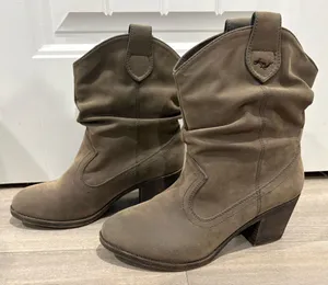 Rocket Dog Women’s Brown Combat Boots Size 8 thumbnail 1