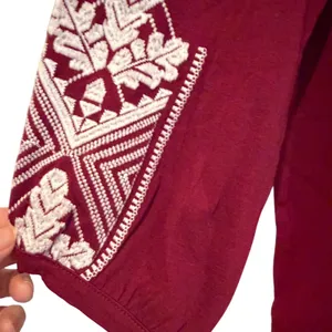 J. Crew Embroidered Tie‎ Neck Long Sleeve Top Women's Small Burgundy Boho Hippie thumbnail 4