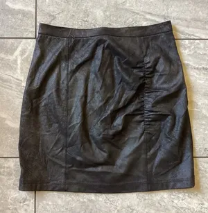 Free People Black Metallic Faux Suede Ruched Mini Skirt XS Ruched Side Edgy thumbnail 1