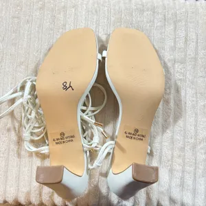 1134 | NWOT Lulus Lace Up Strappy Block Heel Square Toe Sandals White‎ Womens 10 thumbnail 8