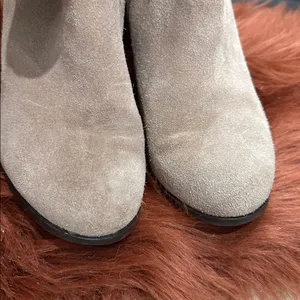 Stylish Tan Ankle Boots thumbnail 9