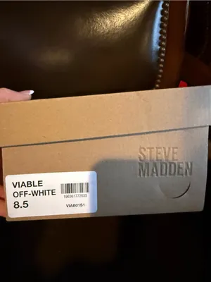 Steve Madden Viable Pump in off-white thumbnail 5