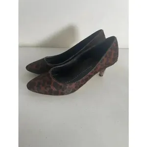 Women's DV Dolce Vita Brown Leopard Print Heels Size Calf Fur‎ 8.5 M GUC! thumbnail 8