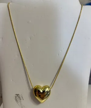Elegant Gold Heart‎ Necklace thumbnail 1