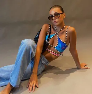 Crop Top thumbnail 1