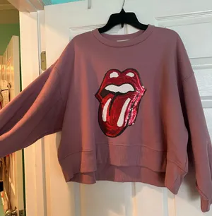 pants store sweatshirt  thumbnail 1