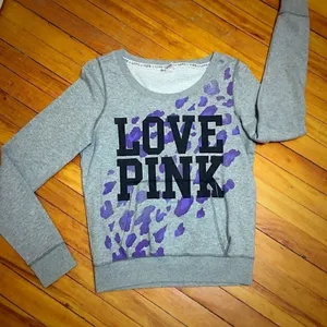 VS PINK Vintage Cheetah Uni pocket sweatshirt‎ thumbnail 1