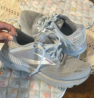 Brooks Women’s Shoes thumbnail 1