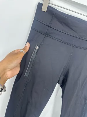 Black Lululemon Leggings Size 4 Gym Workout Training Cropped thumbnail 4