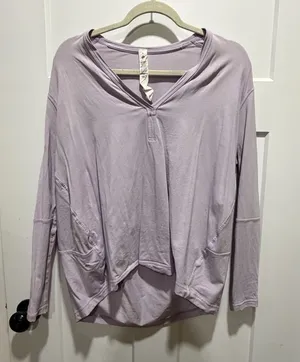 Lavender Lululemon shorts and top matching set thumbnail 2