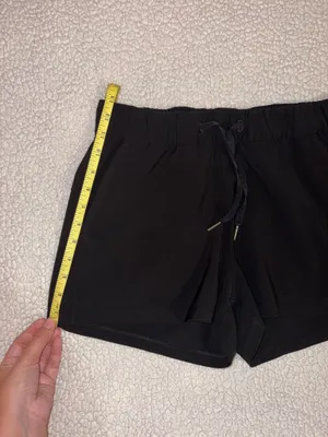 Lululemon On The Fly Shorts 2.5" thumbnail 10