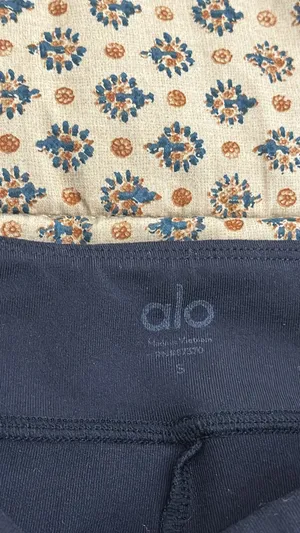 Alo yoga Airbrush High-Waist Flutter Legging sz S thumbnail 7