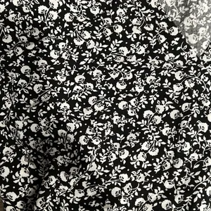 Women’s Old Navy Black & White Medium Long Sleeve Floral Flower Top thumbnail 4