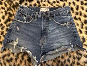 Abercrombie and fitch Jean shorts thumbnail 1