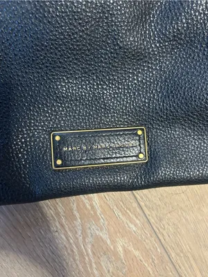Marc by Marc Jacobs Too Hot To Handle Bentley Tote Black Pebbled Leather thumbnail 2