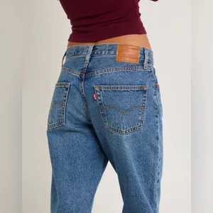 Levi’s 501 90s Women’s Jeans thumbnail 3