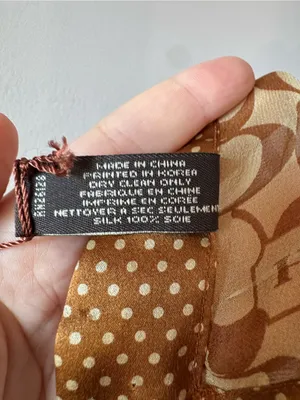 Authentic Coach NWT 100% Silk Legacy Signature C Logo Square Scarf OS thumbnail 7