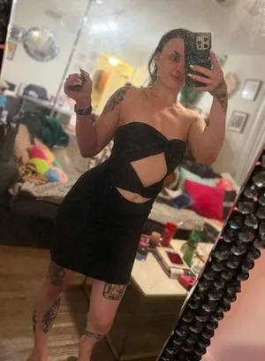 Sleeveless Black Cut-Out Bodycon Mini Dress thumbnail 1