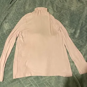 American Eagle Lavender Turtleneck thumbnail 1