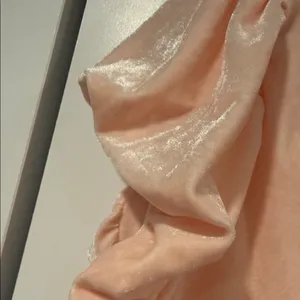 Free People Terese Blush‎ Ruffled velvet Blouse medium NWT thumbnail 8