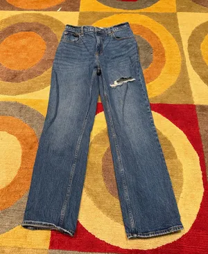 Abercrombie & Fitch The 90’s Straight Ultra High Rise Jeans Distressed Size 27 thumbnail 1