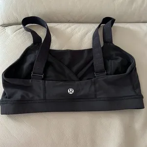 Lululemon Athletica Adjust Me Bra Black Size 8 thumbnail 3