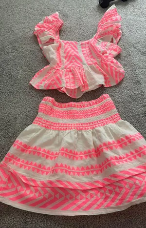 Francesca's 2 piece pink set thumbnail 1