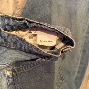 Reformation High Rise Straight Leg Jeans Blue‎ Raw Hem Button Fly Size 25 thumbnail 5