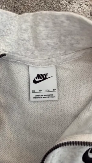 Nike Women's Light Gray Half-Zip Cropped Hoodie thumbnail 3