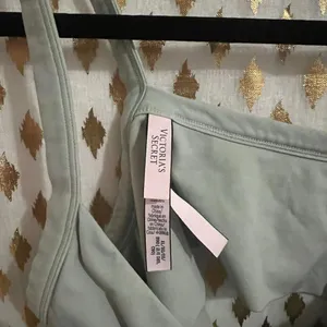 Victoria’s Secret pink bralette sage green size XL thumbnail 3