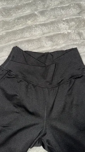 Old navy women’s joggers  thumbnail 2