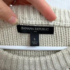 Banana Republic cream cable soft thick knit crewneck sweater cotton neutral S thumbnail 4