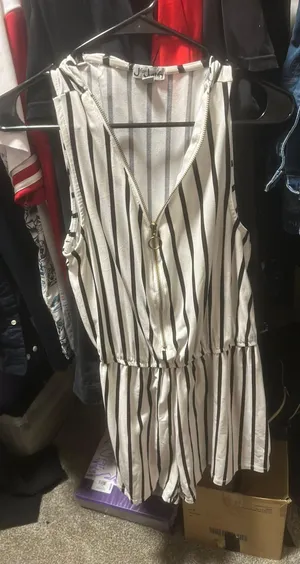 Romper  thumbnail 1